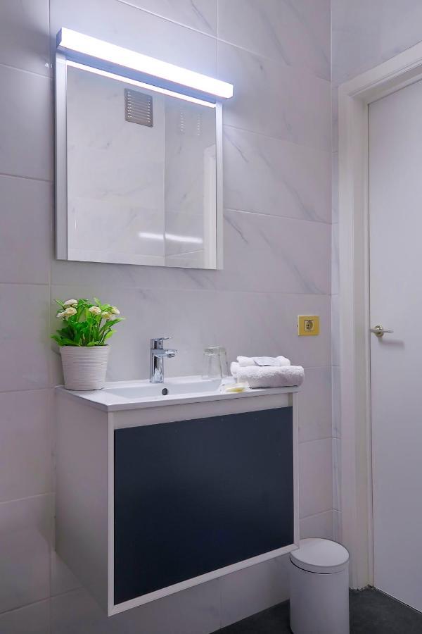 Hotel Adoma Gand Esterno foto