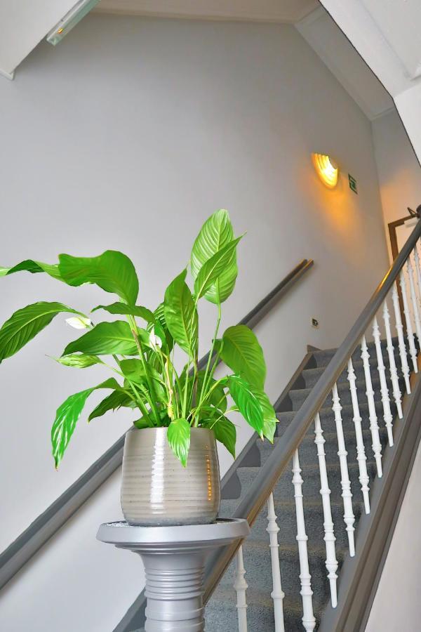 Hotel Adoma Gand Esterno foto